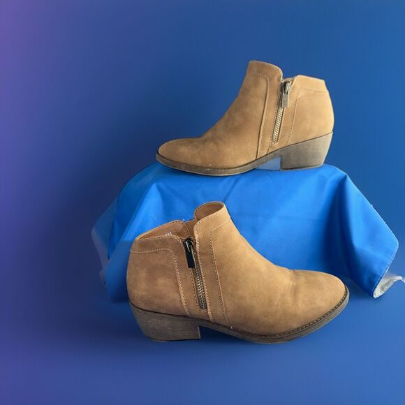 Maurices Brown Ankle Boots Size 8M EUC - Picture 2 of 8